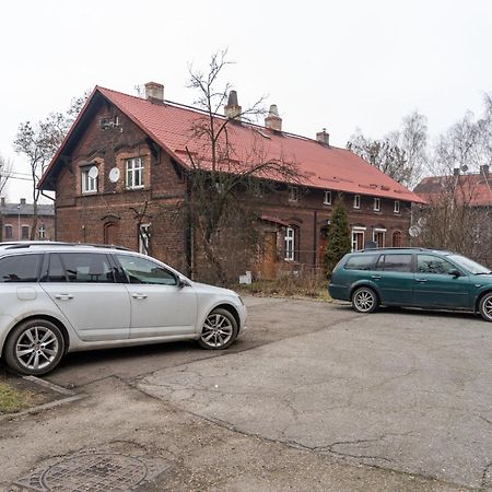 Loftowy Apartament W Sercu Slaska รูดา ชลอสกา ภายนอก รูปภาพ