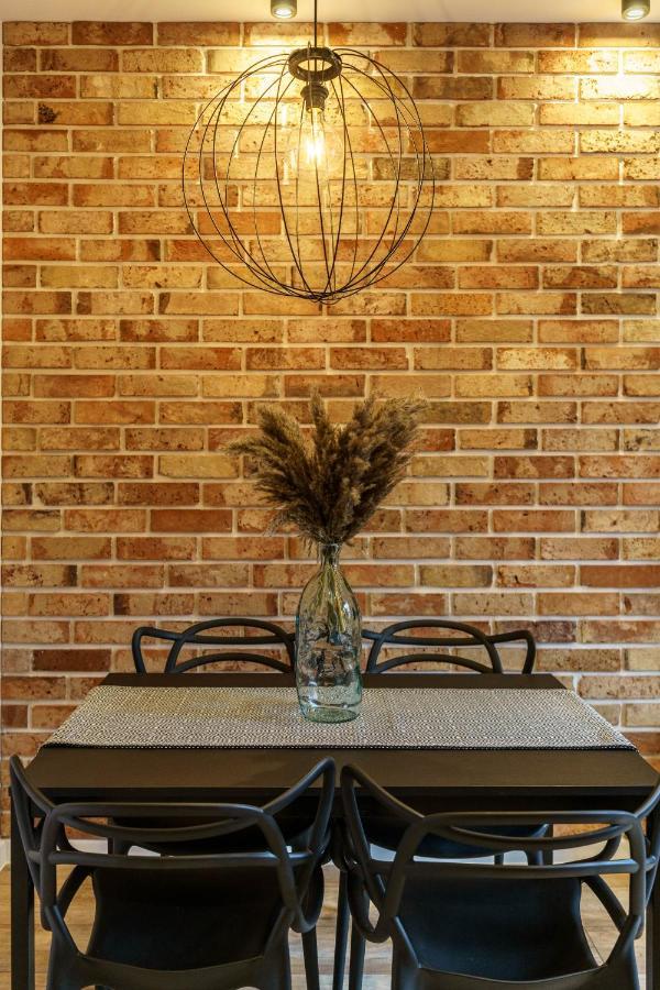 Loftowy Apartament W Sercu Slaska รูดา ชลอสกา ภายนอก รูปภาพ